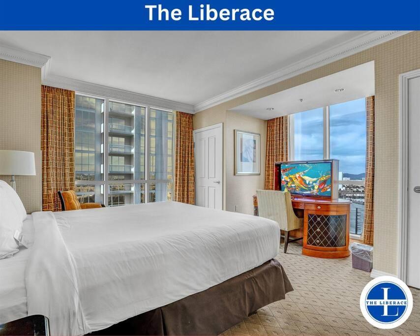 The Liberace Aparthotel Las Vegas Exterior photo